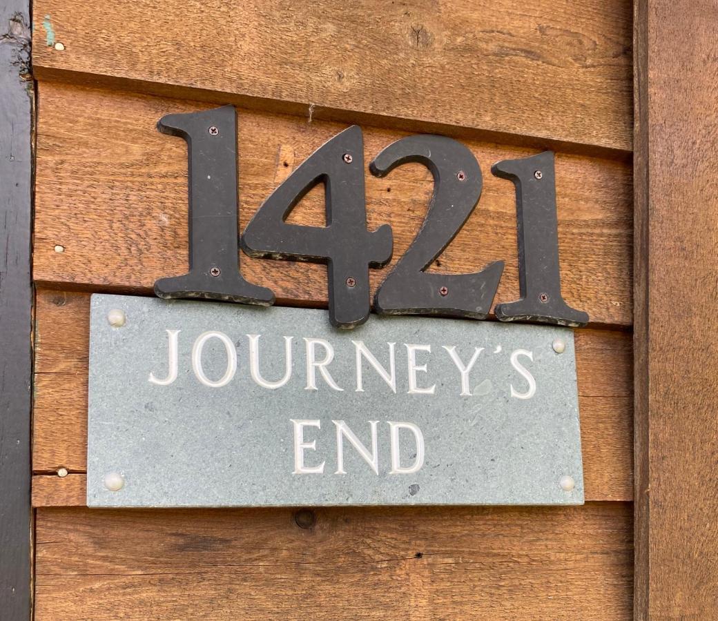 Journey'S End - 2 Bed 1 Bath Suite Golden Exterior photo
